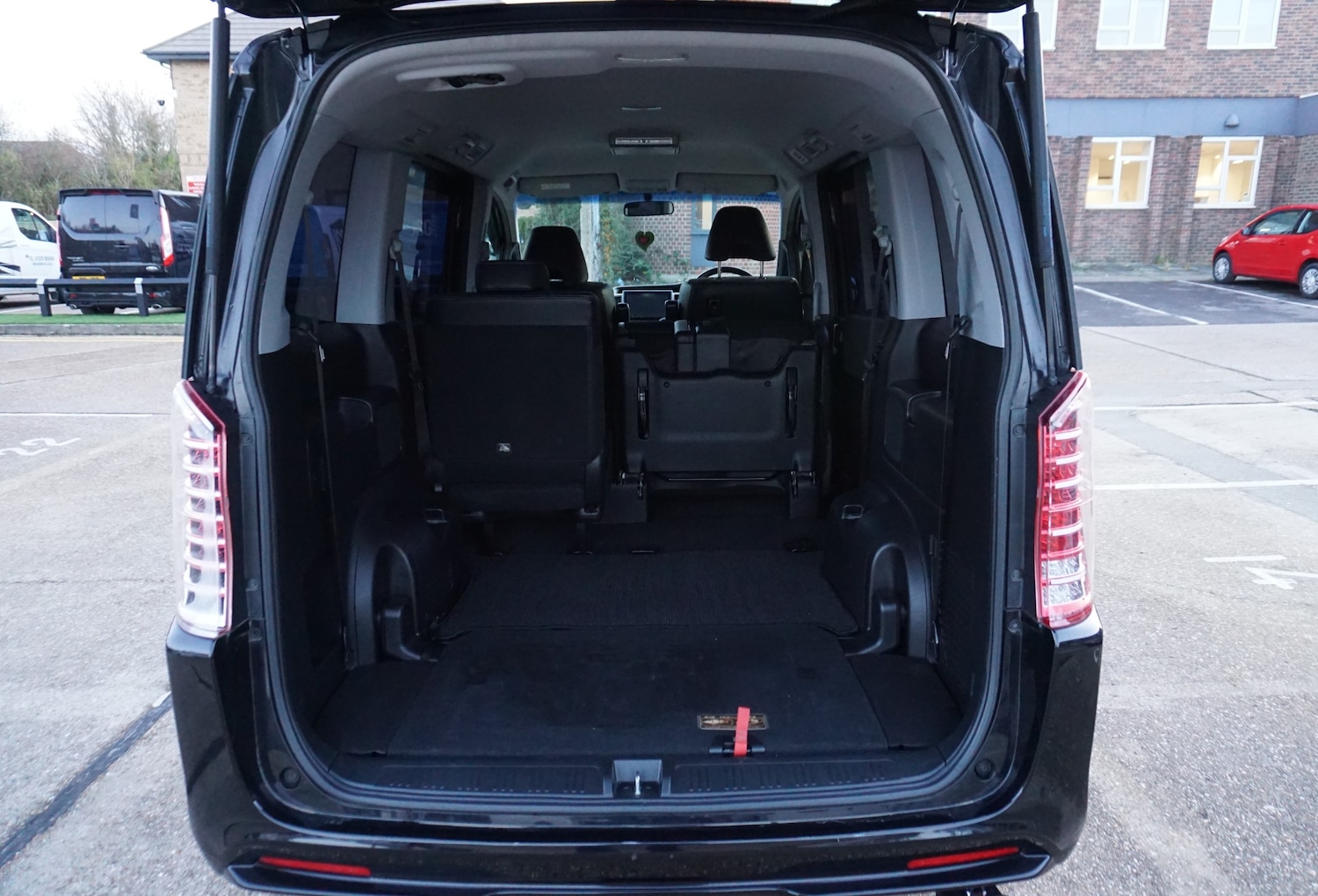 Used Honda Stepwagon 2014 for sale - 77129917: Photo 22