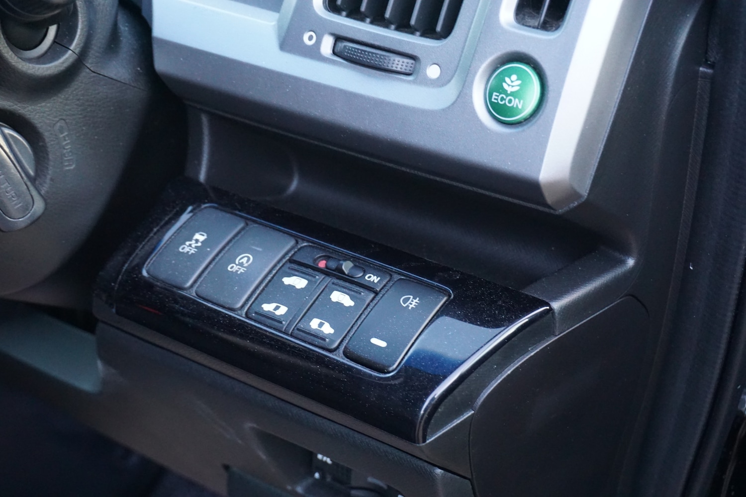 Used Honda Stepwagon 2014 for sale - 77129917: Photo 29