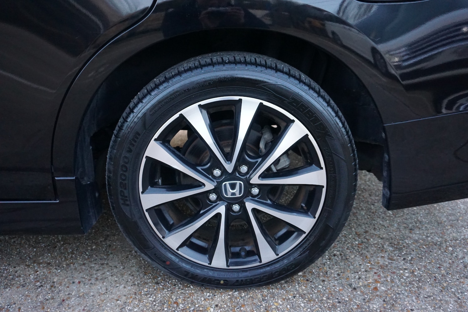 Used Honda Stepwagon 2014 for sale - 77129917: Photo 46