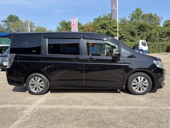 Used Honda Stepwagon 2013 for sale - 78825897: Photo