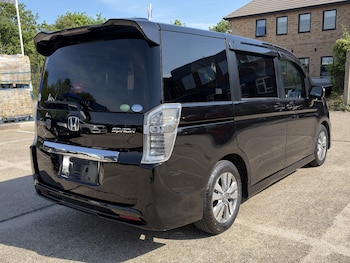 Used Honda Stepwagon 2013 for sale - 78825897: Photo