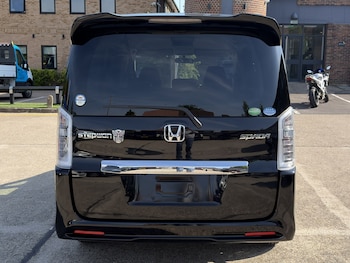 Used Honda Stepwagon 2013 for sale - 78825897: Photo