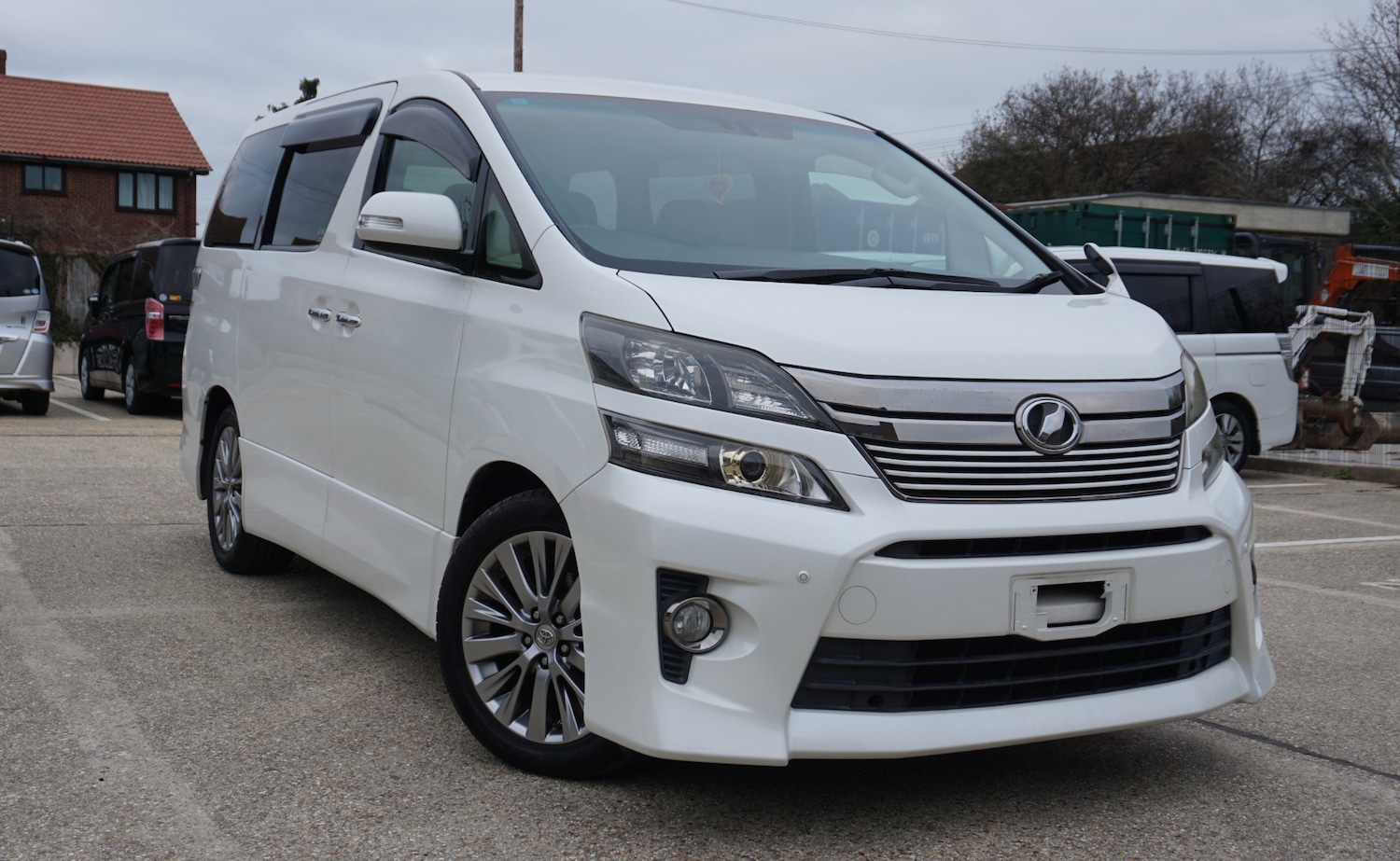 Used Toyota Vellfire 2025 for sale - 77065876: Photo 1