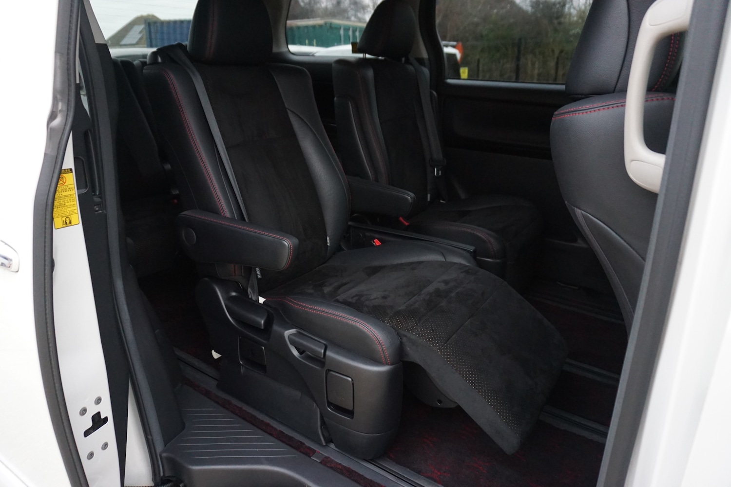 Used Toyota Vellfire 2025 for sale - 77065876: Photo 11