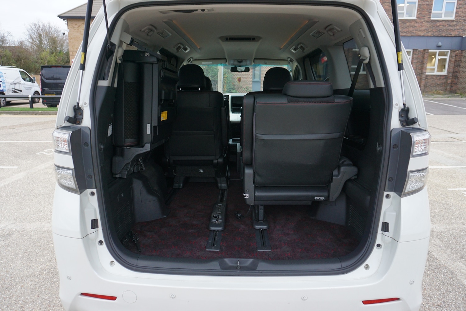 Used Toyota Vellfire 2025 for sale - 77065876: Photo 16