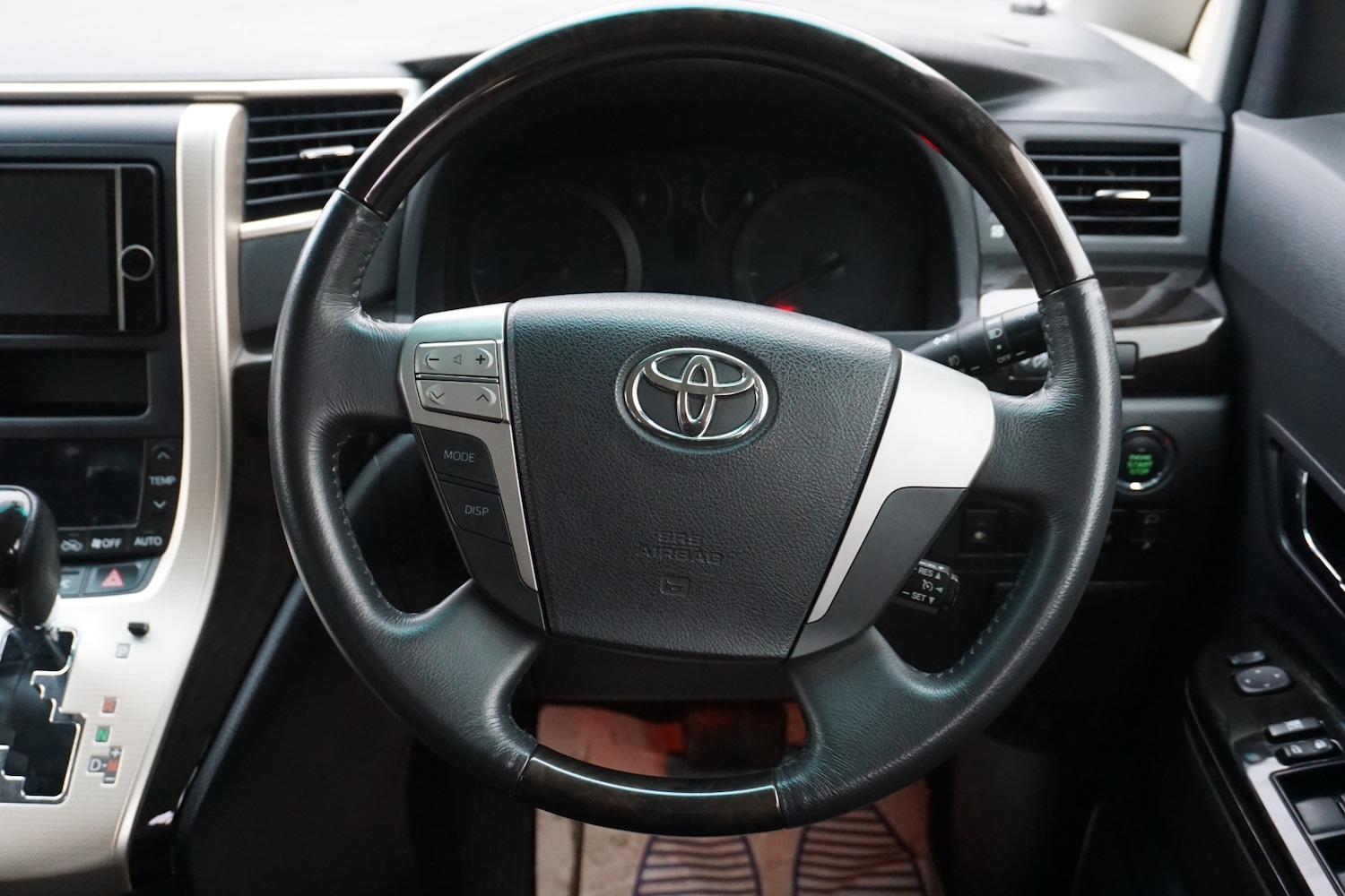 Used Toyota Vellfire 2025 for sale - 77065876: Photo 29