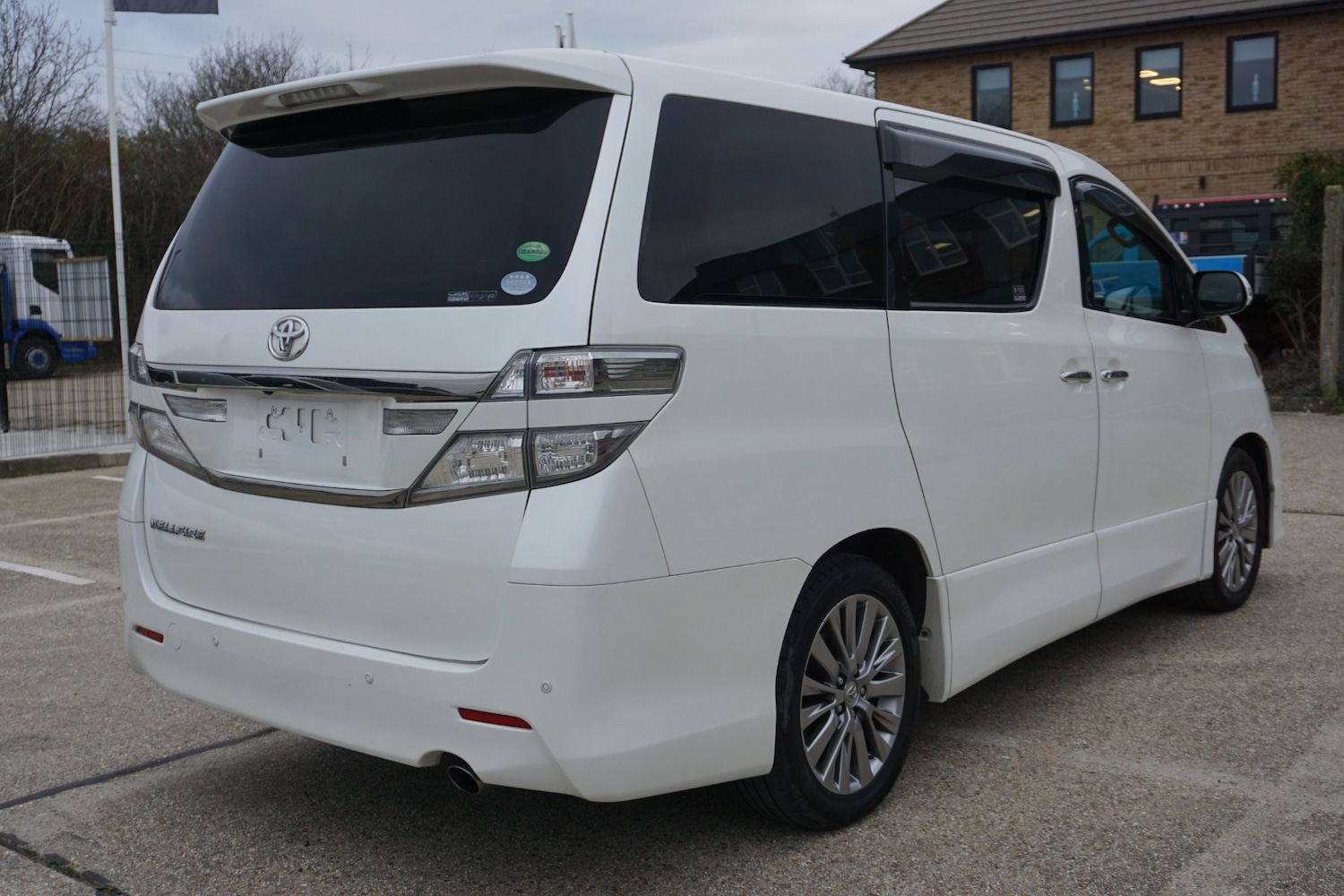 Used Toyota Vellfire 2025 for sale - 77065876: Photo 3