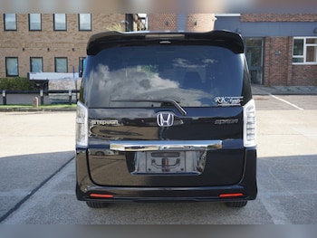 Used Honda Stepwagon 2014 for sale - 75746981: Photo