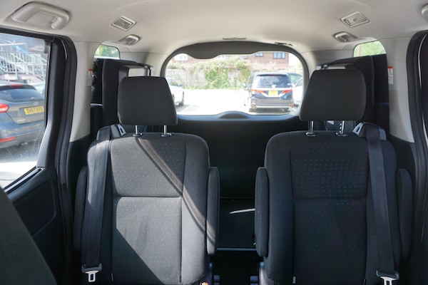 Used Toyota Voxy 2014 for sale - 74964934: Photo 17