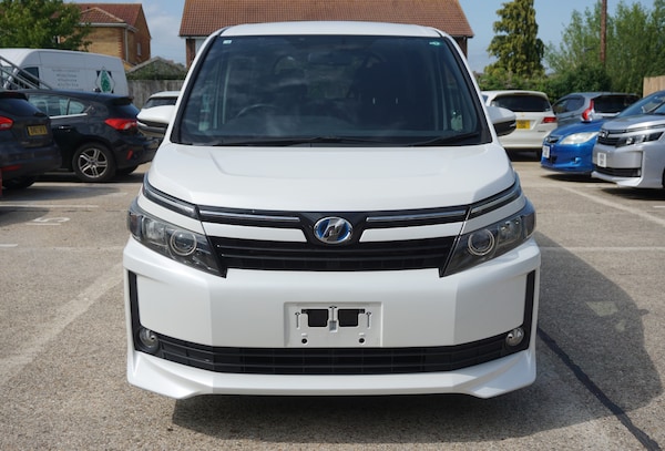 Used Toyota Voxy 2014 for sale - 74964934: Photo 5