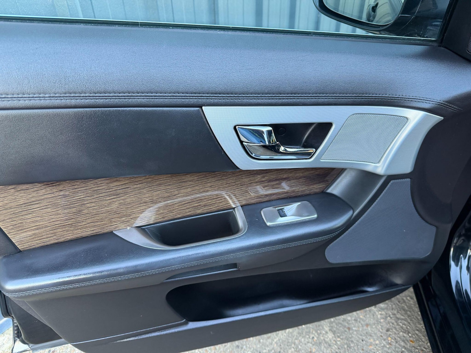 Used Jaguar XF 2011 for sale - 77724106: Photo 16