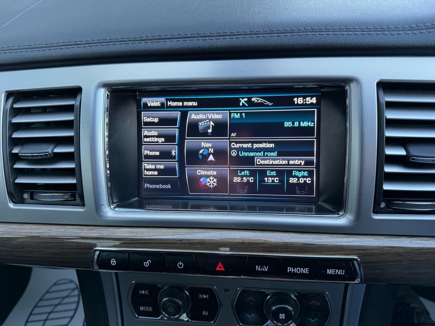 Used Jaguar XF 2011 for sale - 77724106: Photo 23