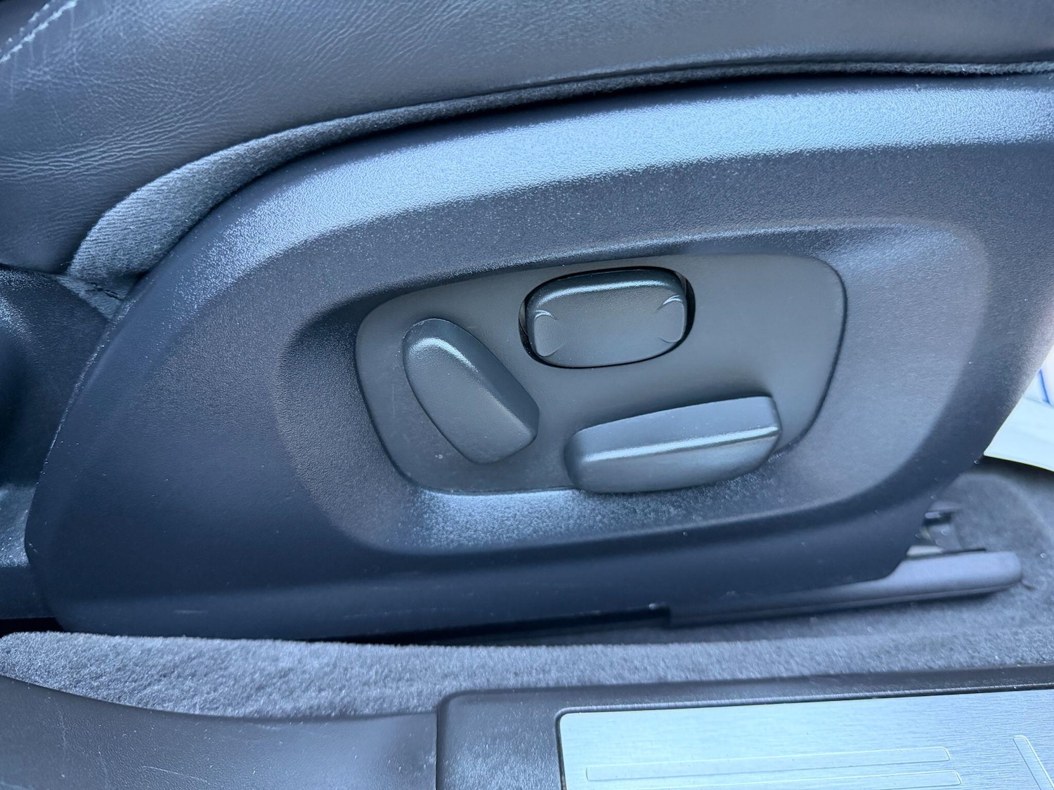 Used Jaguar XF 2011 for sale - 77724106: Photo 31