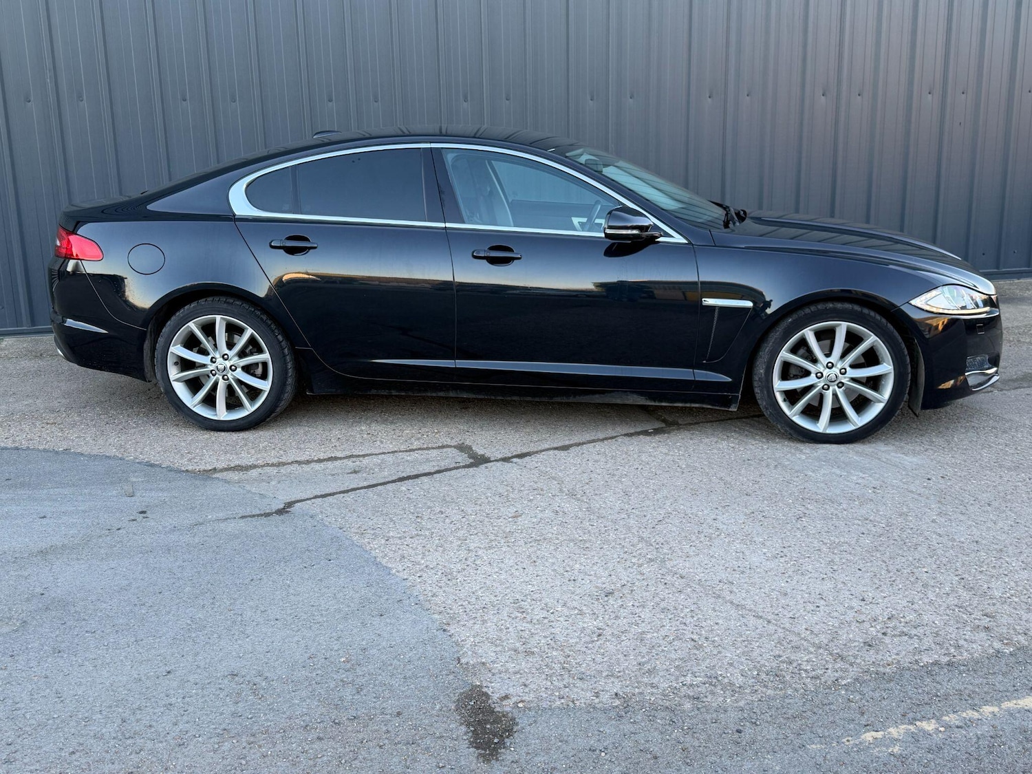Used Jaguar XF 2011 for sale - 77724106: Photo 6