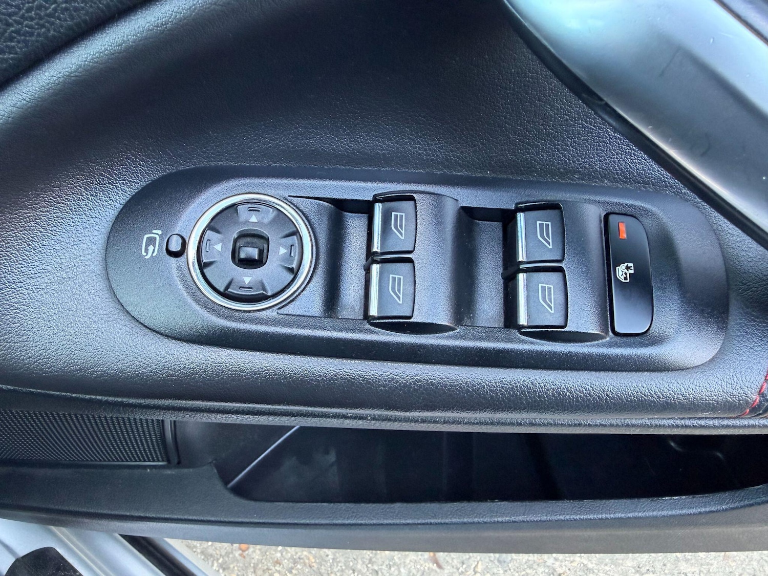 Used Ford Mondeo 2011 for sale - 78171430: Photo 26