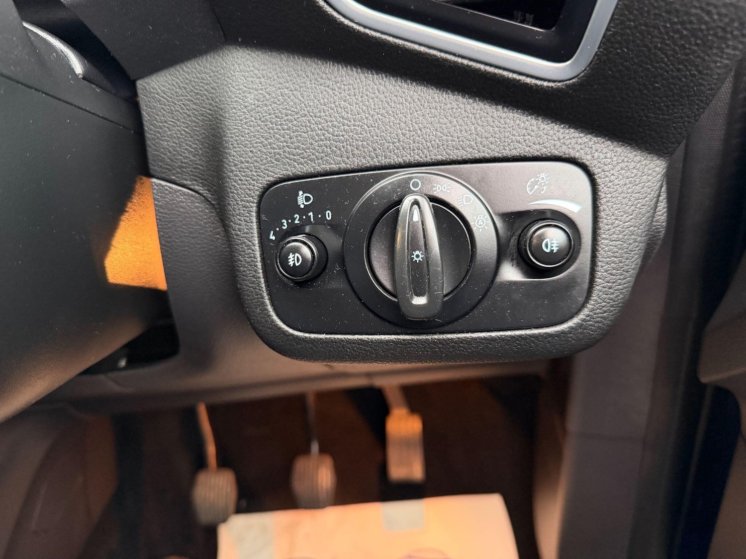 Used Ford Kuga 2014 for sale - 78047530: Photo 28