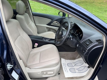 Used Toyota Avensis 2010 for sale - 78539418: Photo