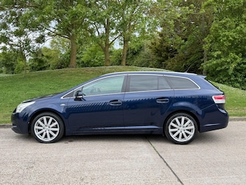 Used Toyota Avensis 2010 for sale - 78539418: Photo