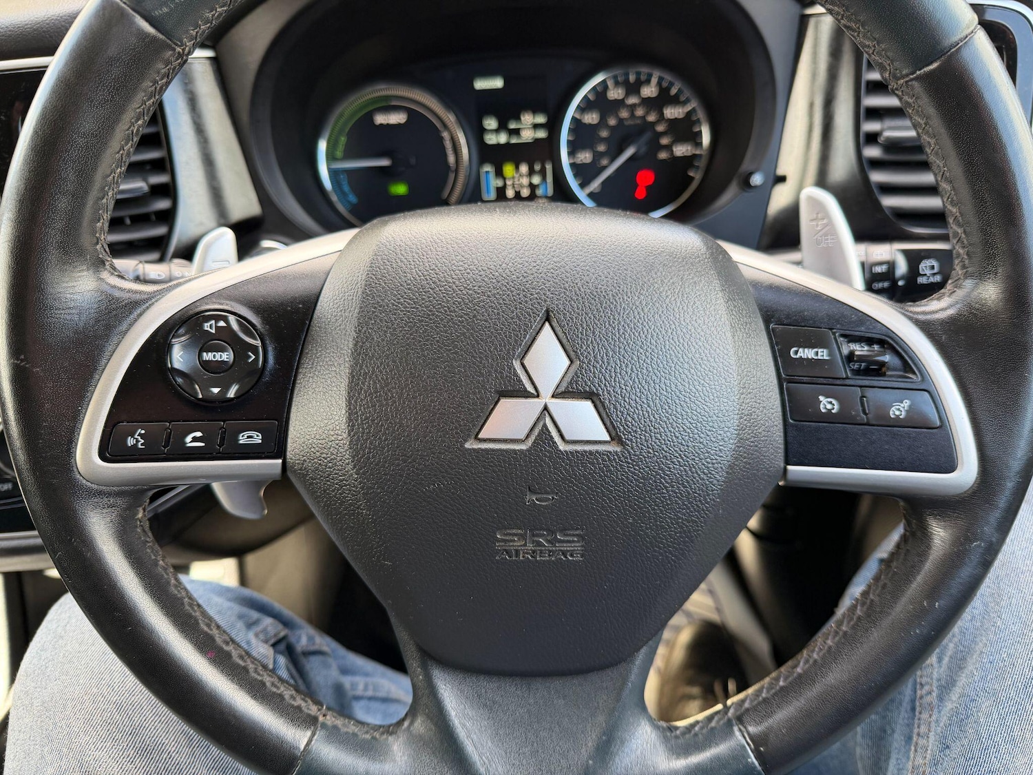 Used Mitsubishi Outlander 2015 for sale - 77853334: Photo 18