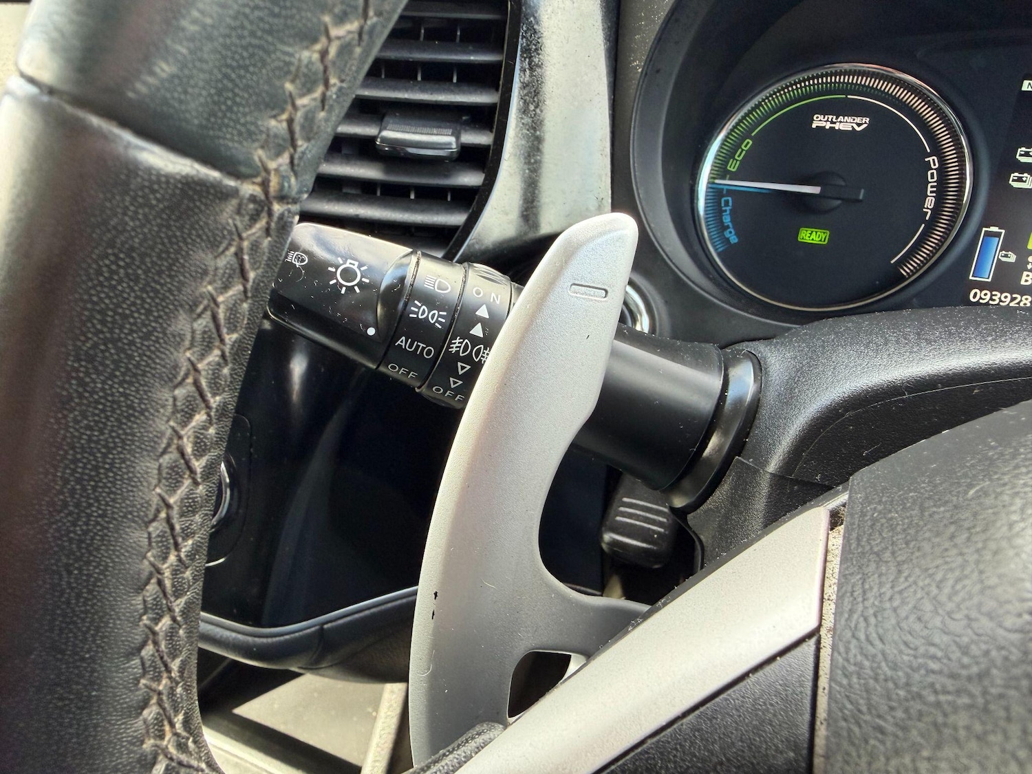 Used Mitsubishi Outlander 2015 for sale - 77853334: Photo 22