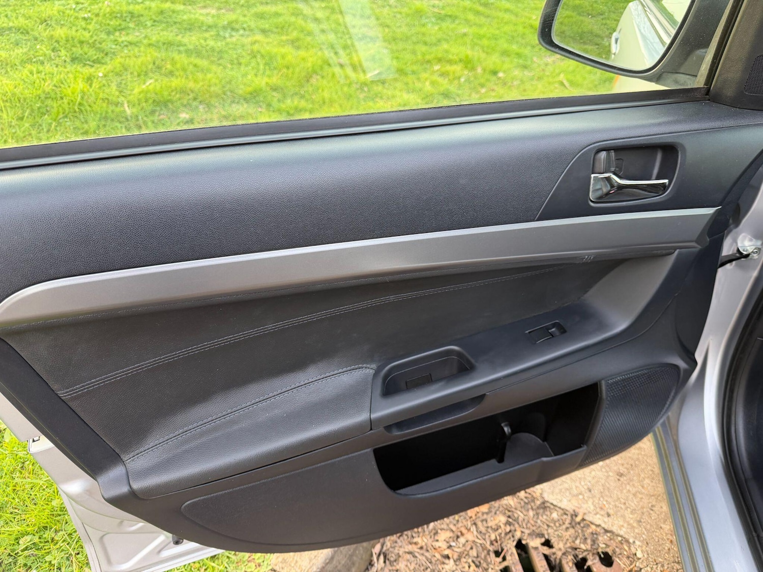 Used Mitsubishi Lancer 2010 for sale - 77978205: Photo 16