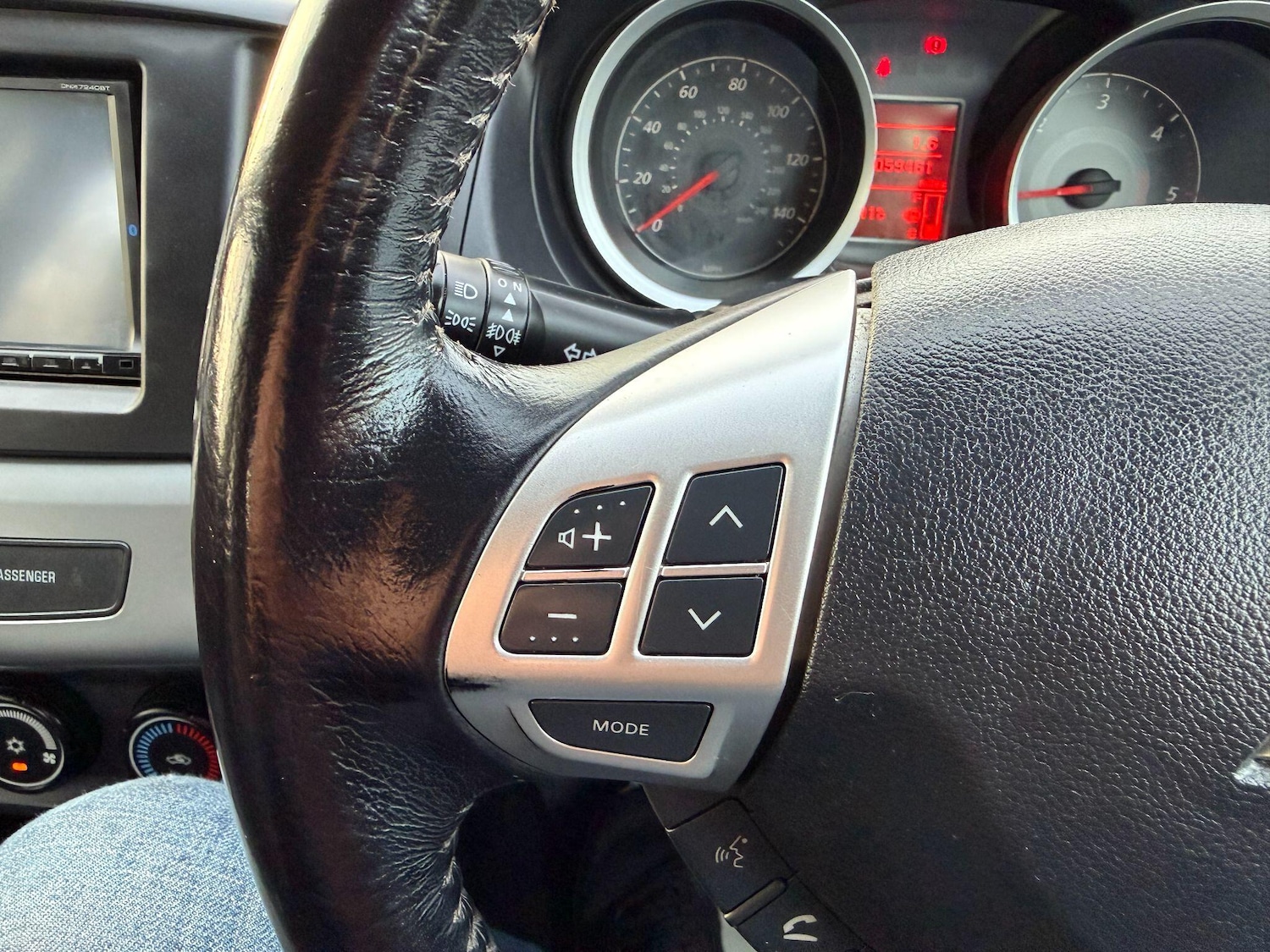 Used Mitsubishi Lancer 2010 for sale - 77978205: Photo 20