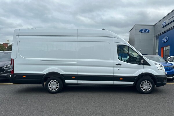 Used Ford Transit 2022 for sale - 76212141: Photo 2