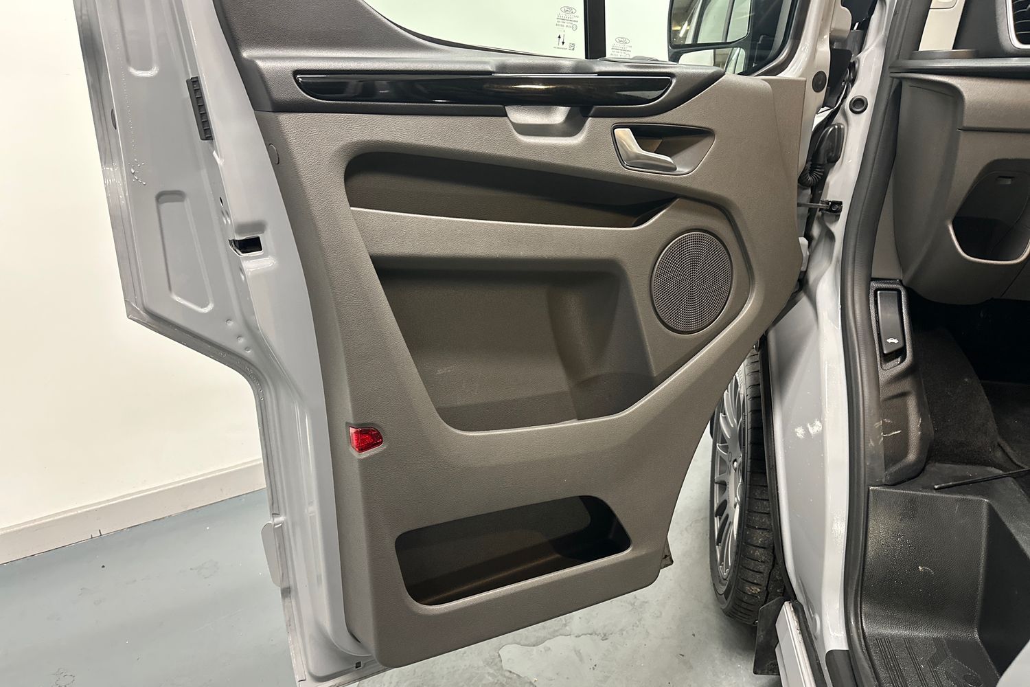 Used Ford Transit Custom 2024 for sale - 76974140: Photo 20