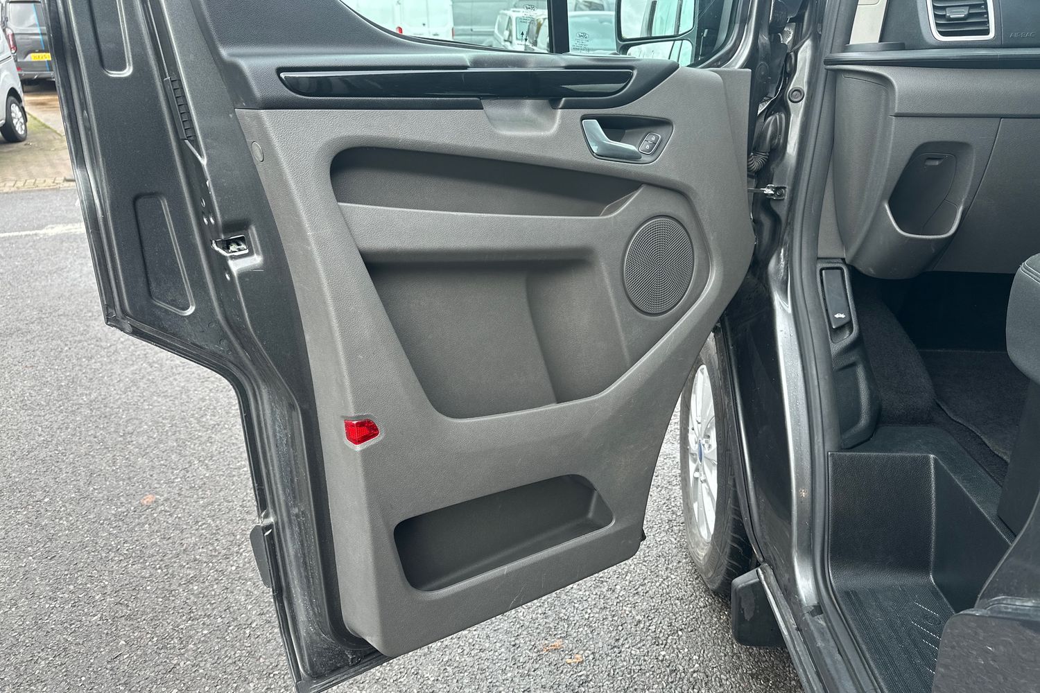 Used Ford Transit Custom 2023 for sale - 75891690: Photo 35