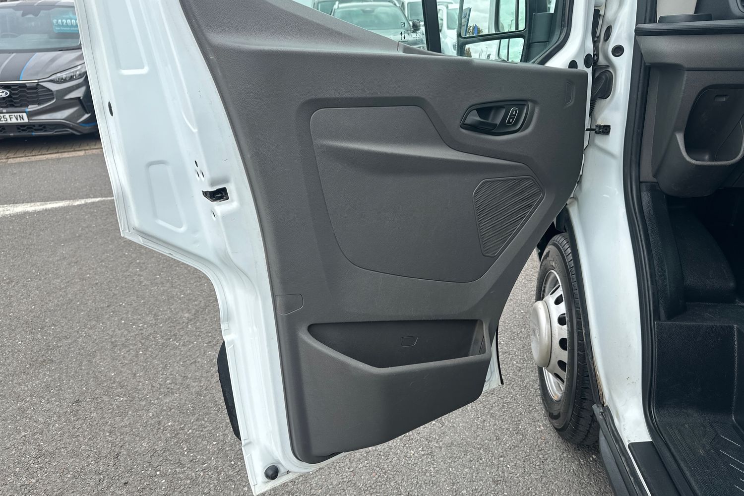 Used Ford Transit 2023 for sale - 76330971: Photo 16