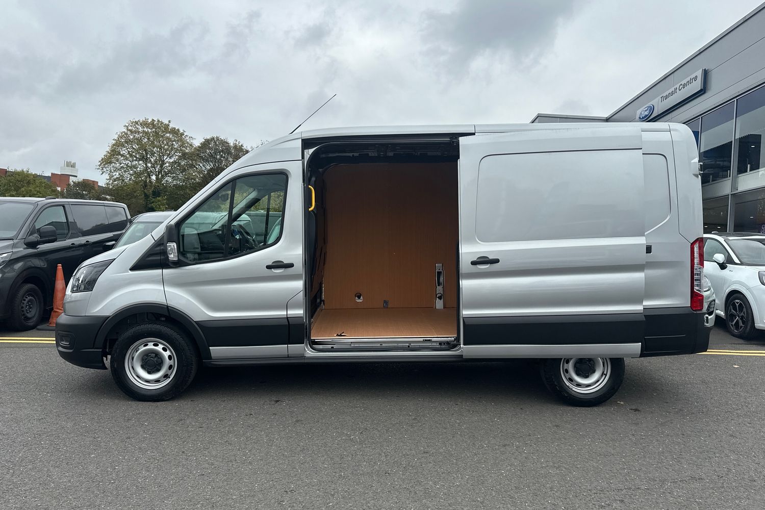 Used Ford Transit 2025 for sale - 76165267: Photo 31