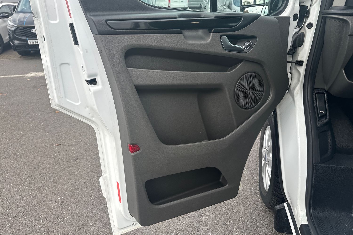 Used Ford Transit Custom 2022 for sale - 76264299: Photo 17