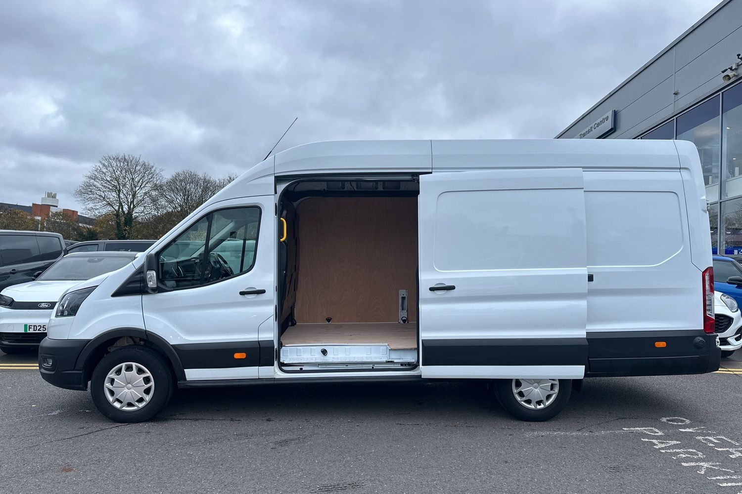 Used Ford Transit 2023 for sale - 76383045: Photo 29