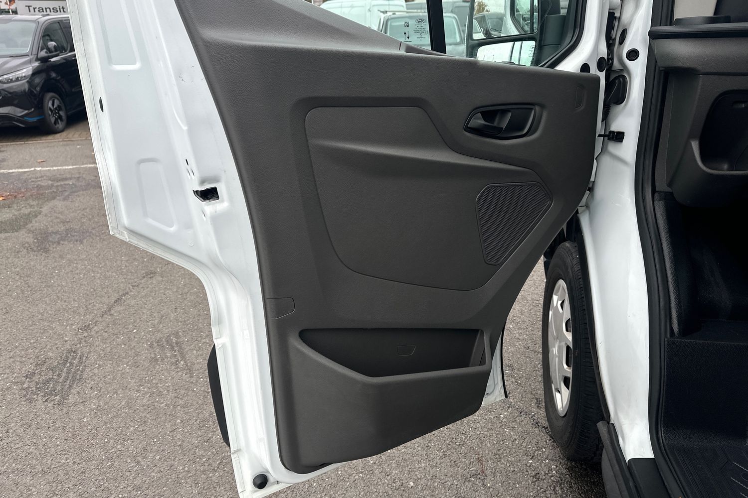 Used Ford Transit 2023 for sale - 76383045: Photo 32