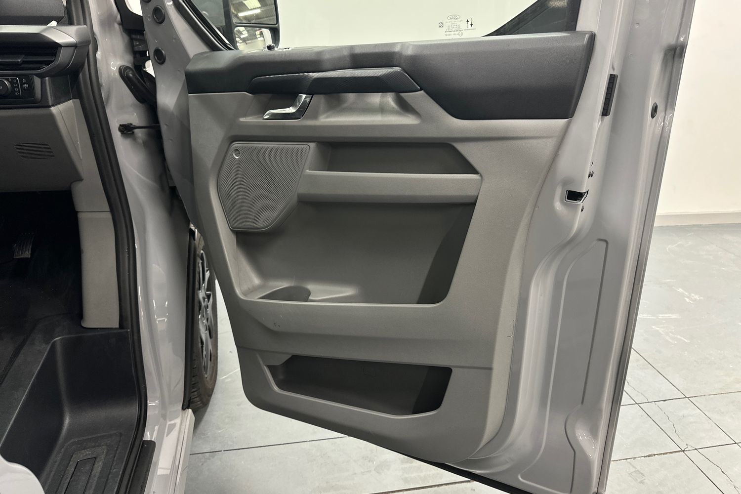 Used Ford Transit Custom 2025 for sale - 77622330: Photo 33