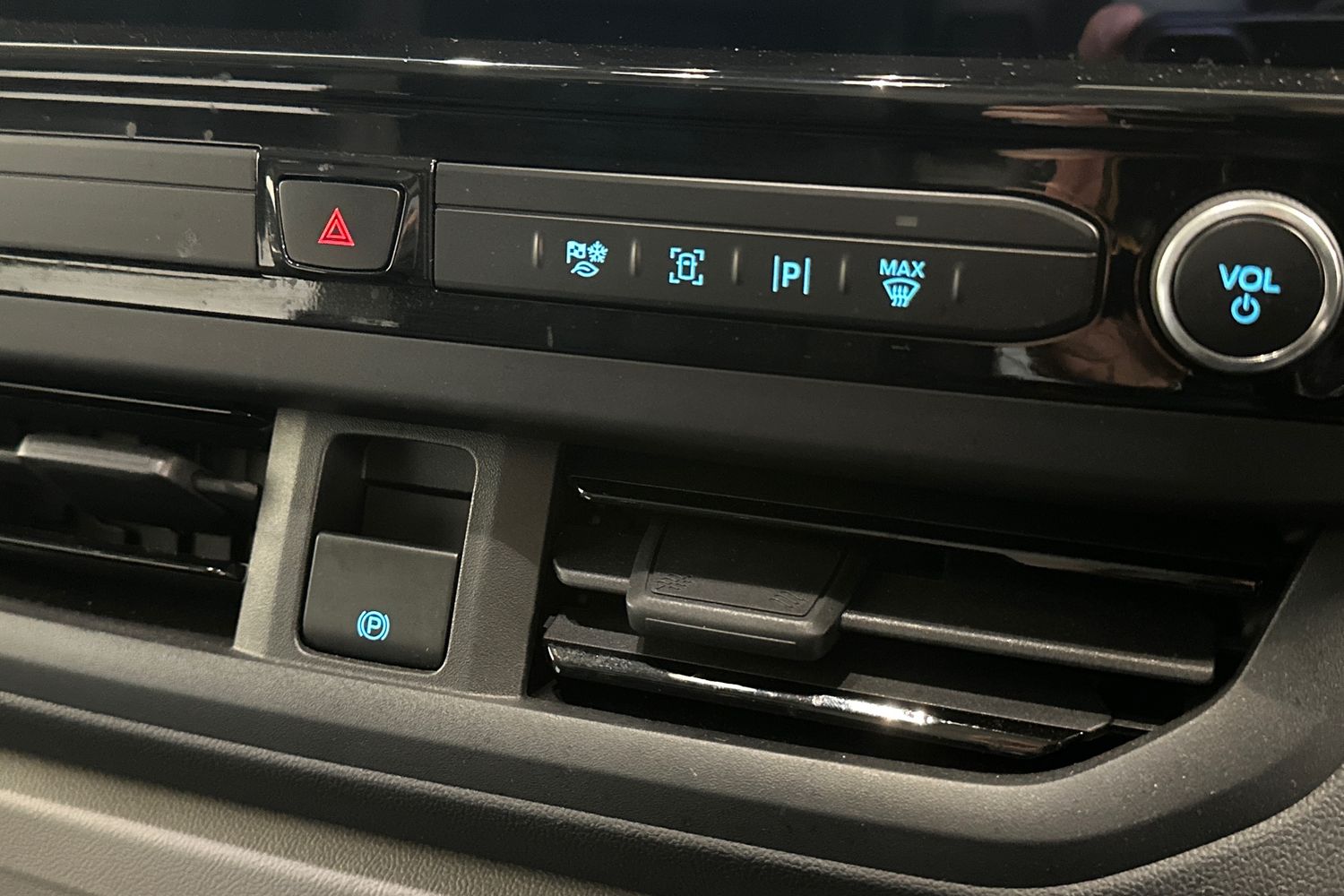 Used Ford Transit Custom 2025 for sale - 77622330: Photo 38