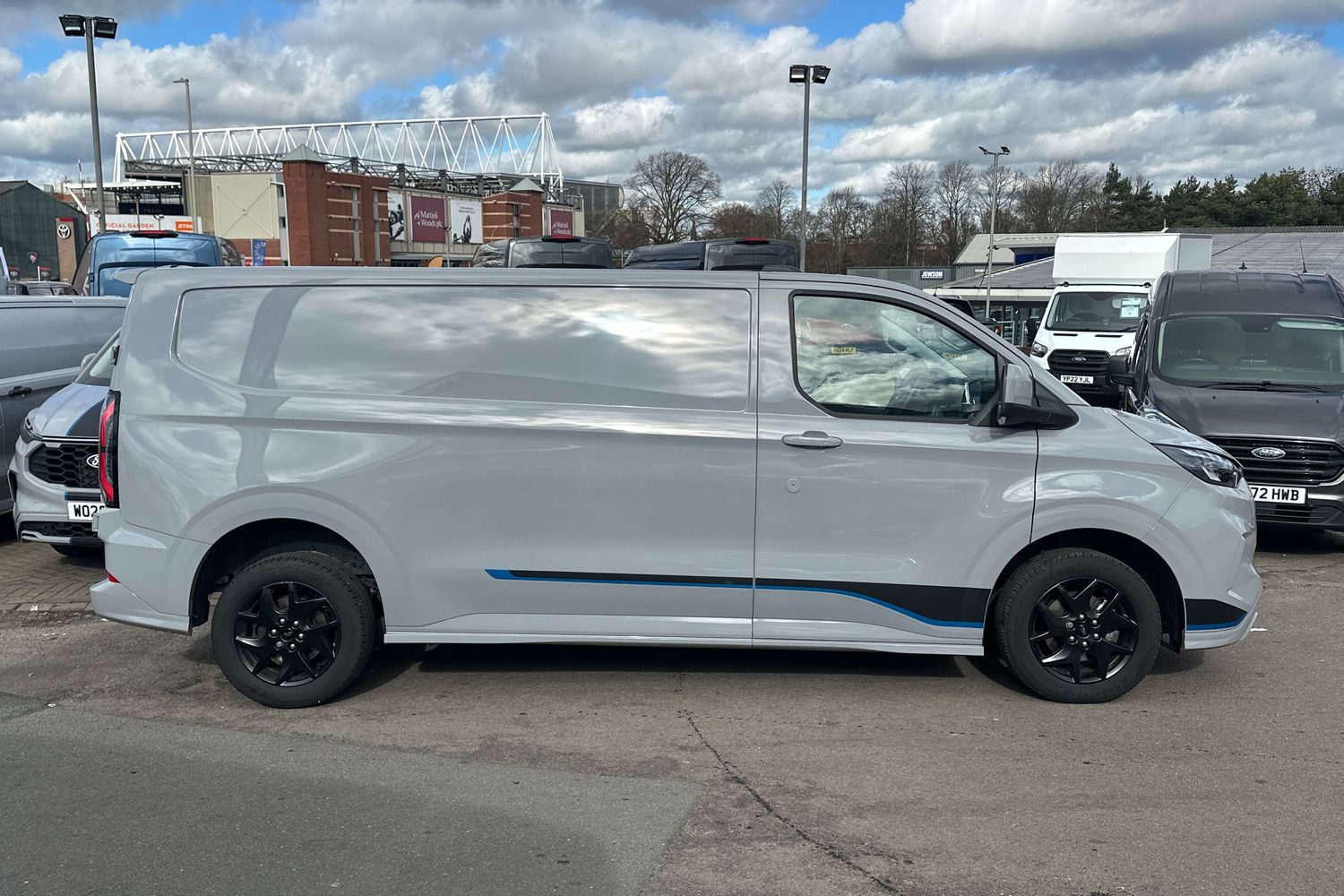 Used Ford Transit Custom 2025 for sale - 77815136: Photo 2