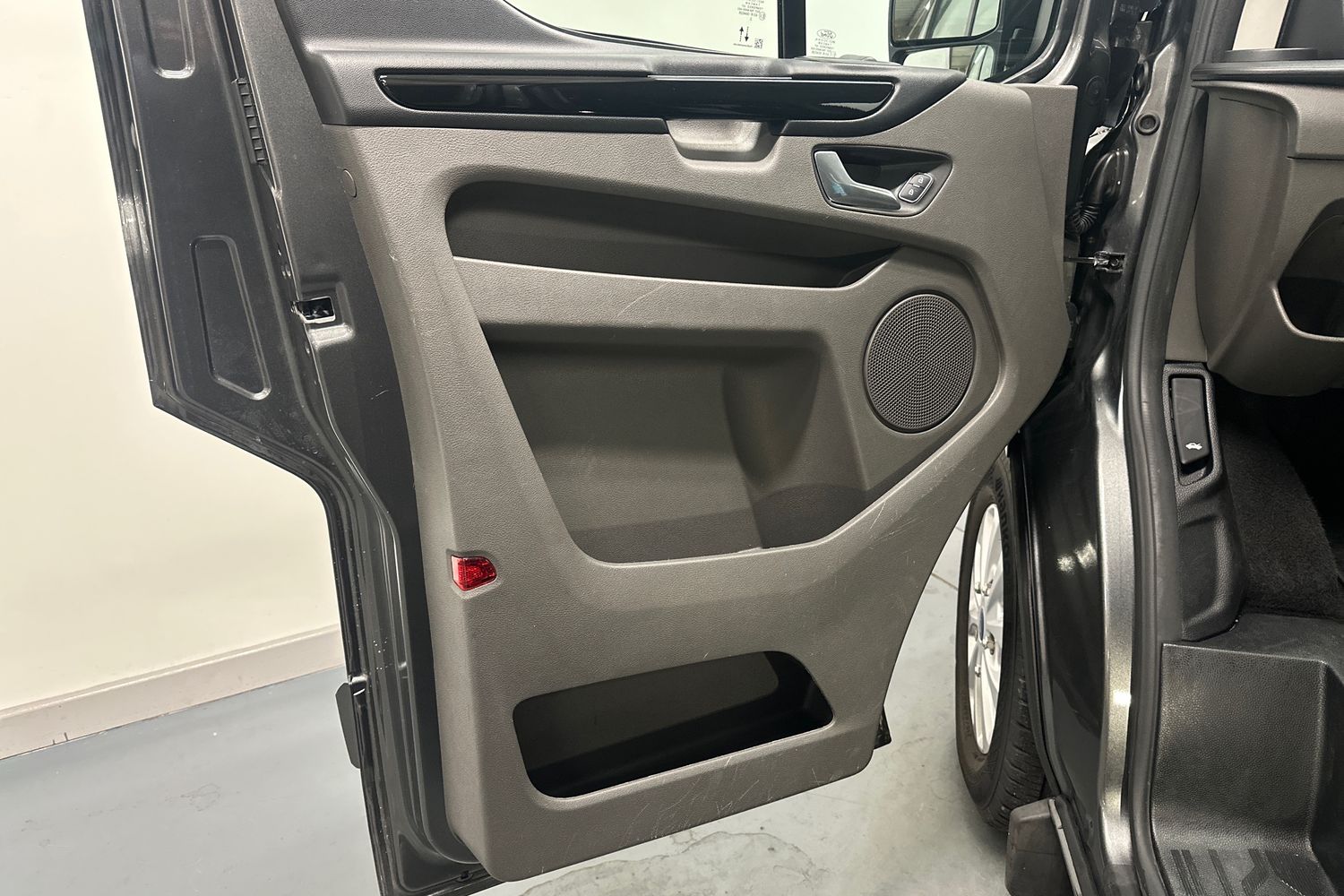 Used Ford Transit Custom 2023 for sale - 76612575: Photo 16