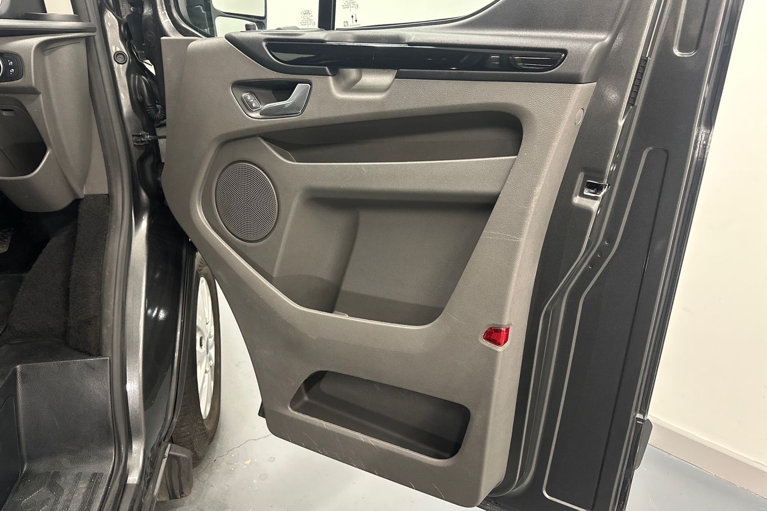 Used Ford Transit Custom 2023 for sale - 76612575: Photo 19