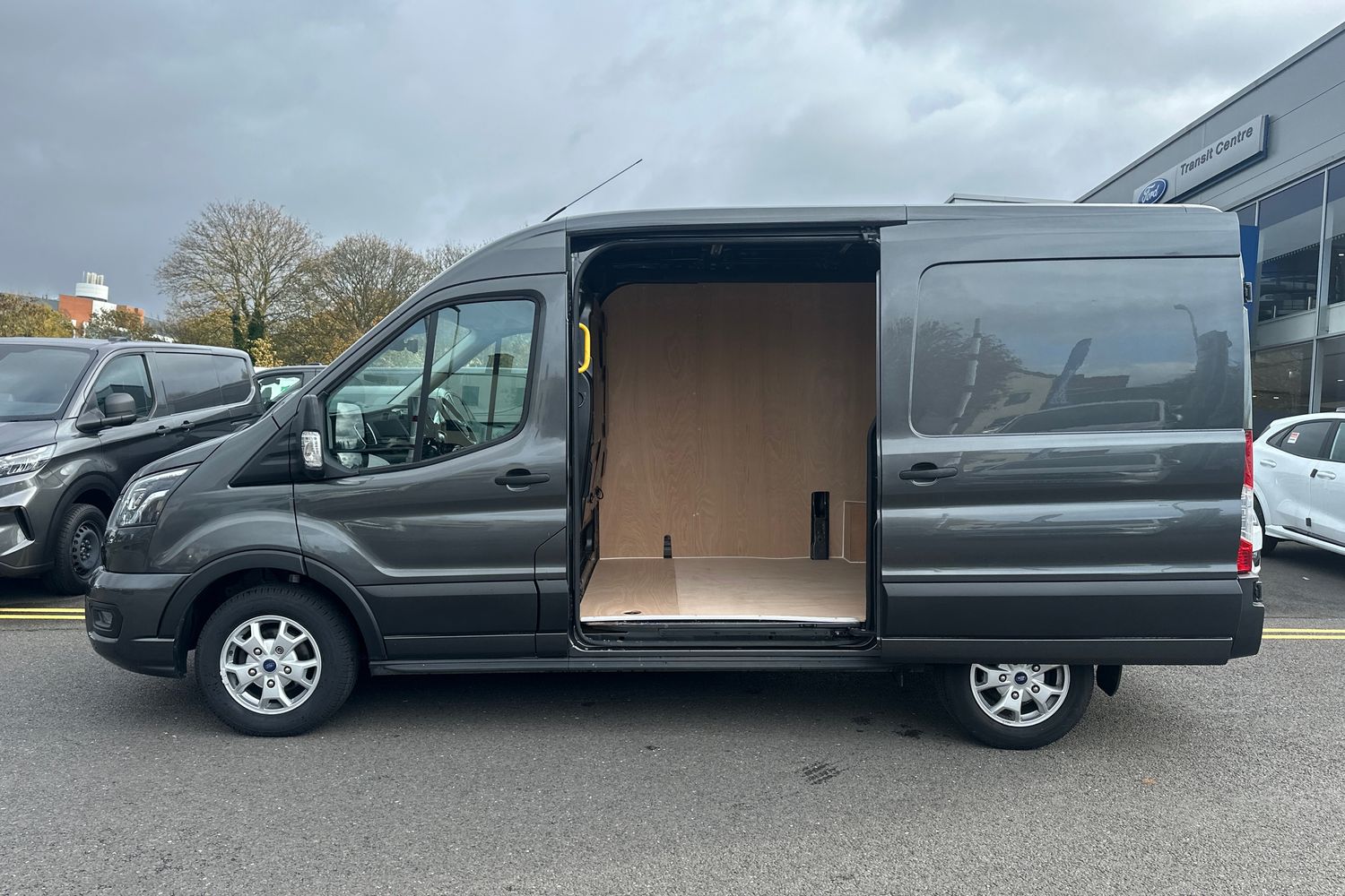 Used Ford Transit 2024 for sale - 76264290: Photo 32