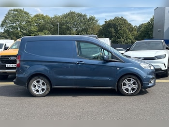 Used Ford Transit Courier 2024 for sale - 79302320: Photo