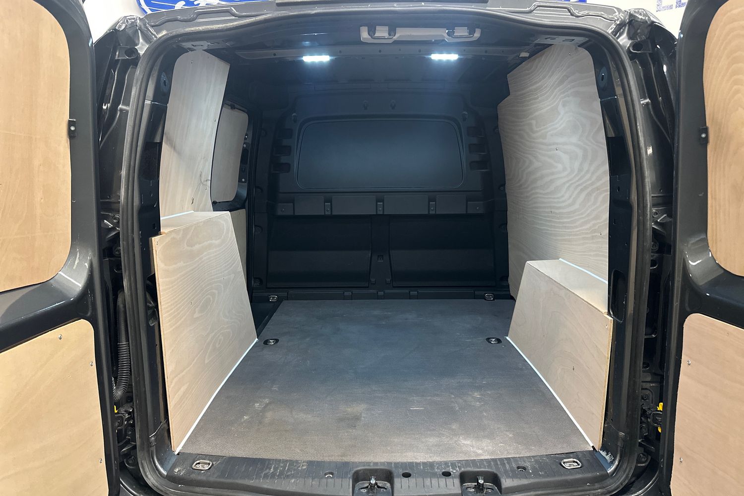 Used Ford Transit Connect 2025 for sale - 76492043: Photo 14