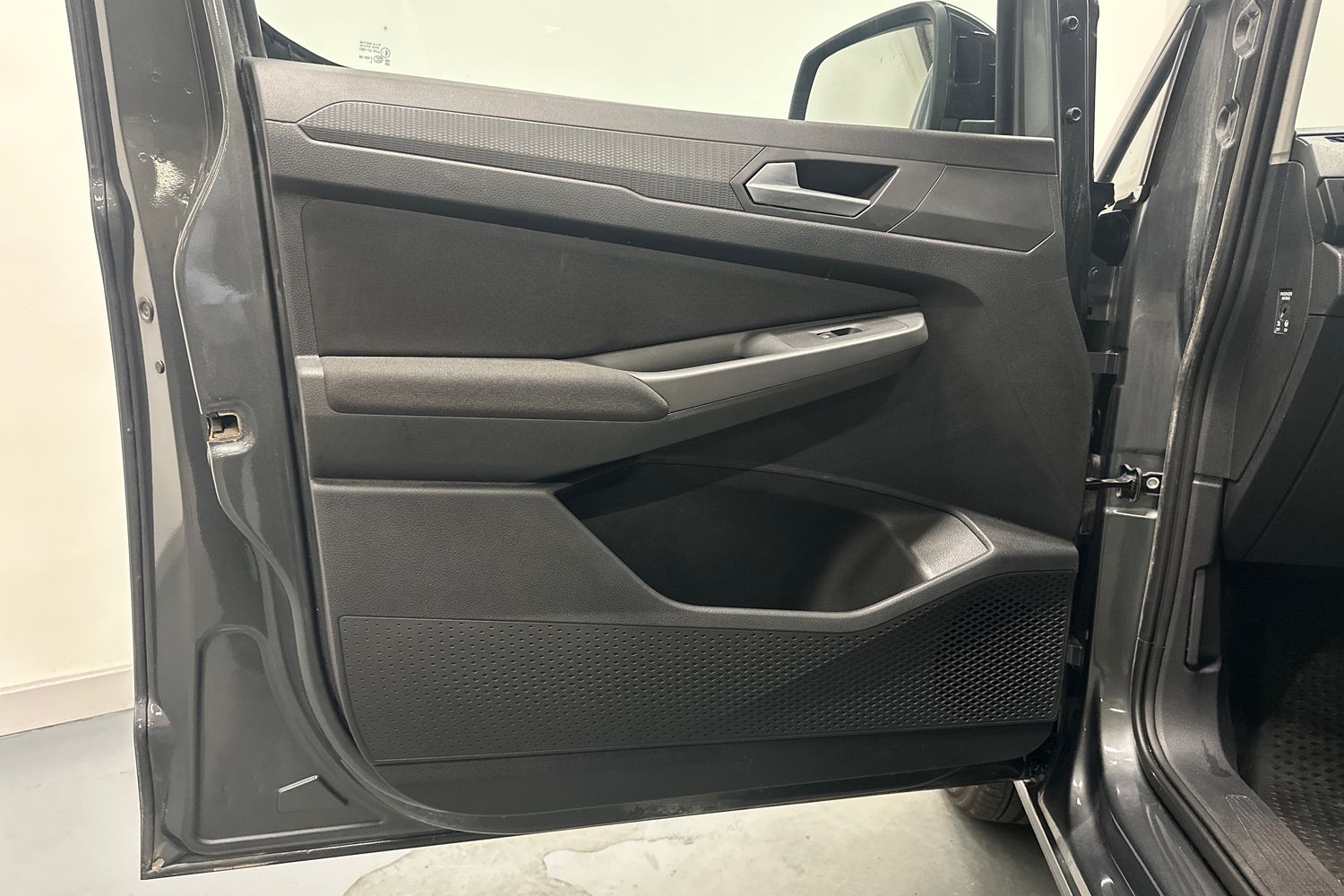 Used Ford Transit Connect 2025 for sale - 76492043: Photo 16