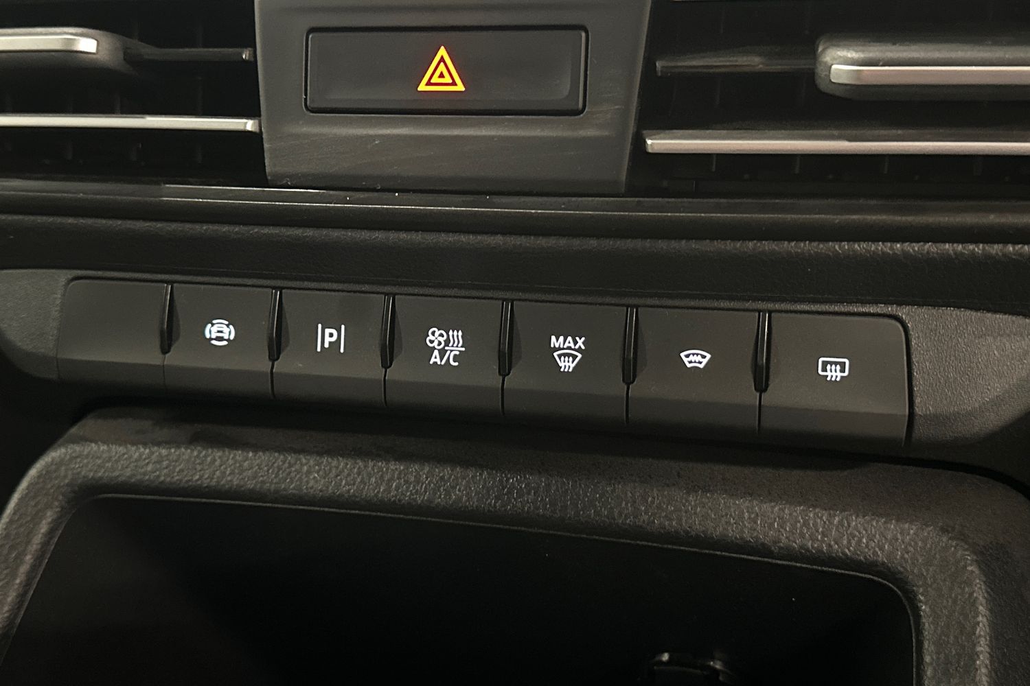 Used Ford Transit Connect 2025 for sale - 76492043: Photo 30