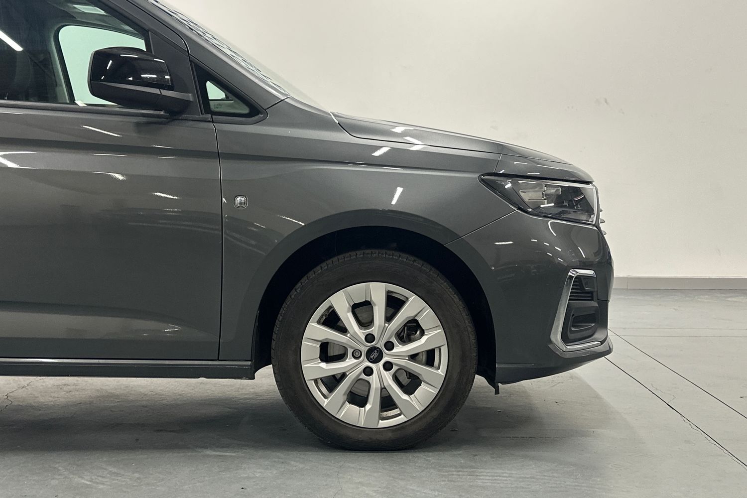 Used Ford Transit Connect 2025 for sale - 76492043: Photo 41