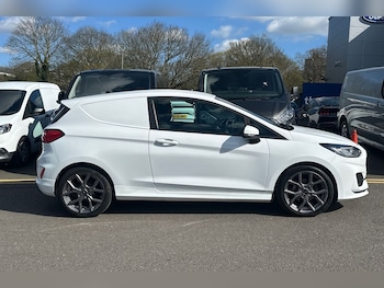 Used Ford Fiesta 2022 for sale - 78092721: Photo