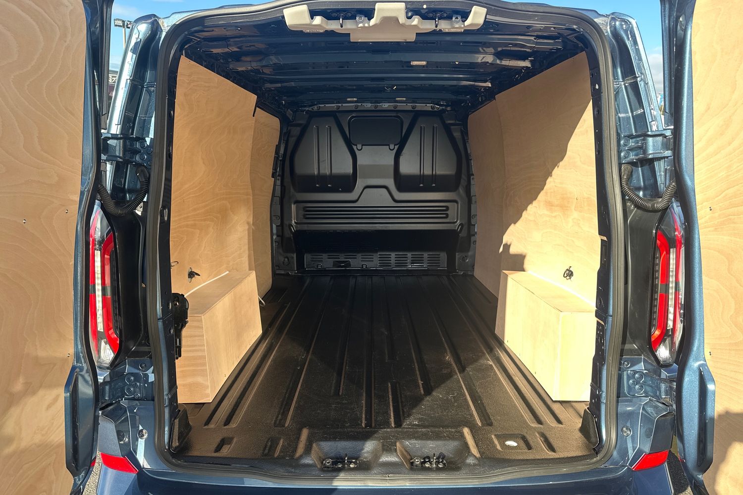 Used Ford Transit Custom 2024 for sale - 75987846: Photo 15