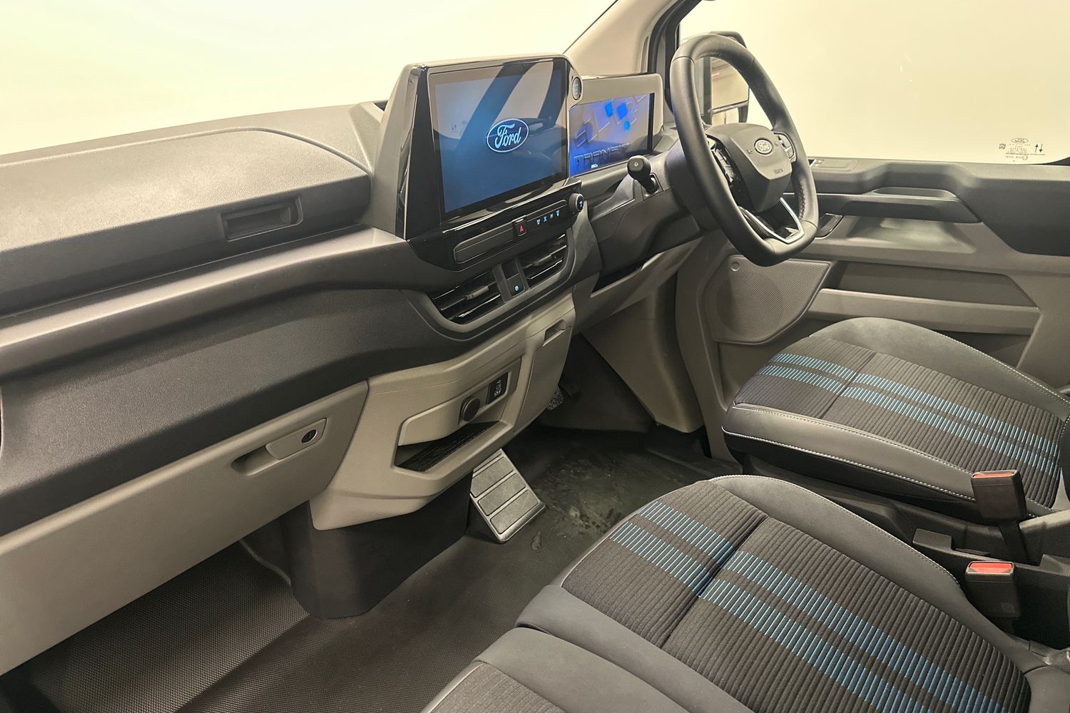 Used Ford Transit Custom 2025 for sale - 76547605: Photo 12