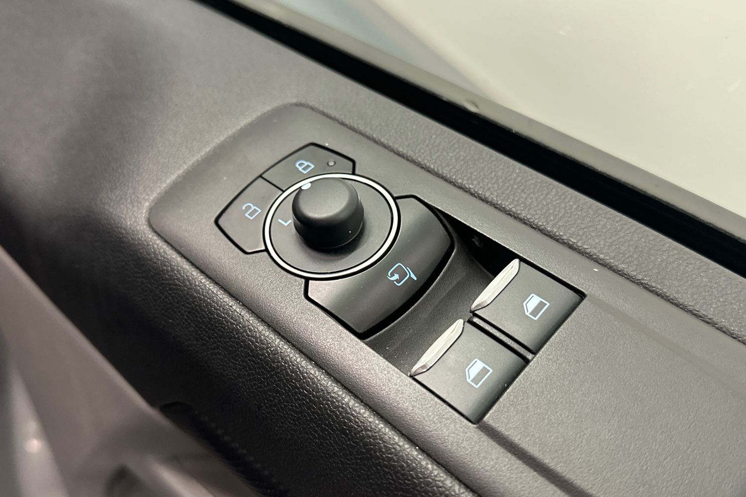 Used Ford Transit Custom 2025 for sale - 76547605: Photo 21