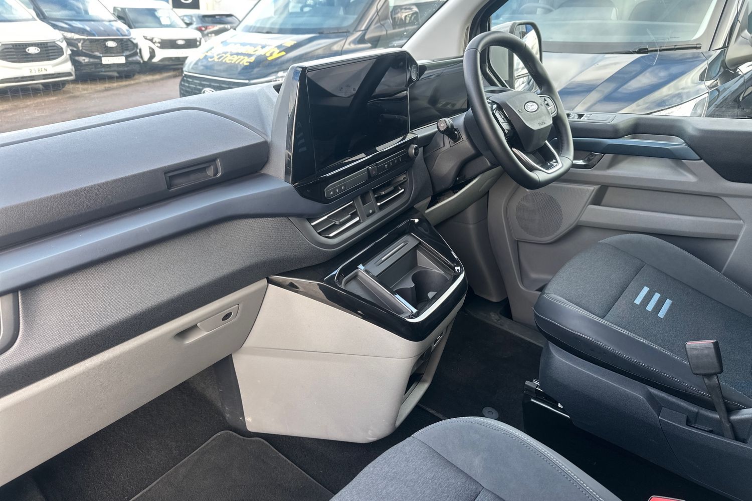 Used Ford Tourneo Custom 2025 for sale - 77272261: Photo 14